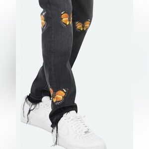MNML Slim Straight Graphic Butterfly Jeans.